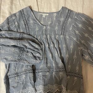 american eagle blouse size extra small